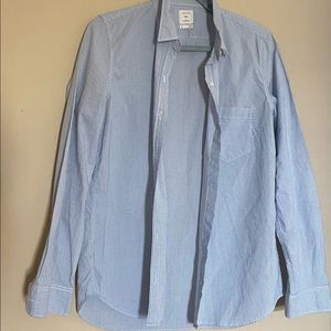 GAP white & blue womens boyfriend fitted button down
